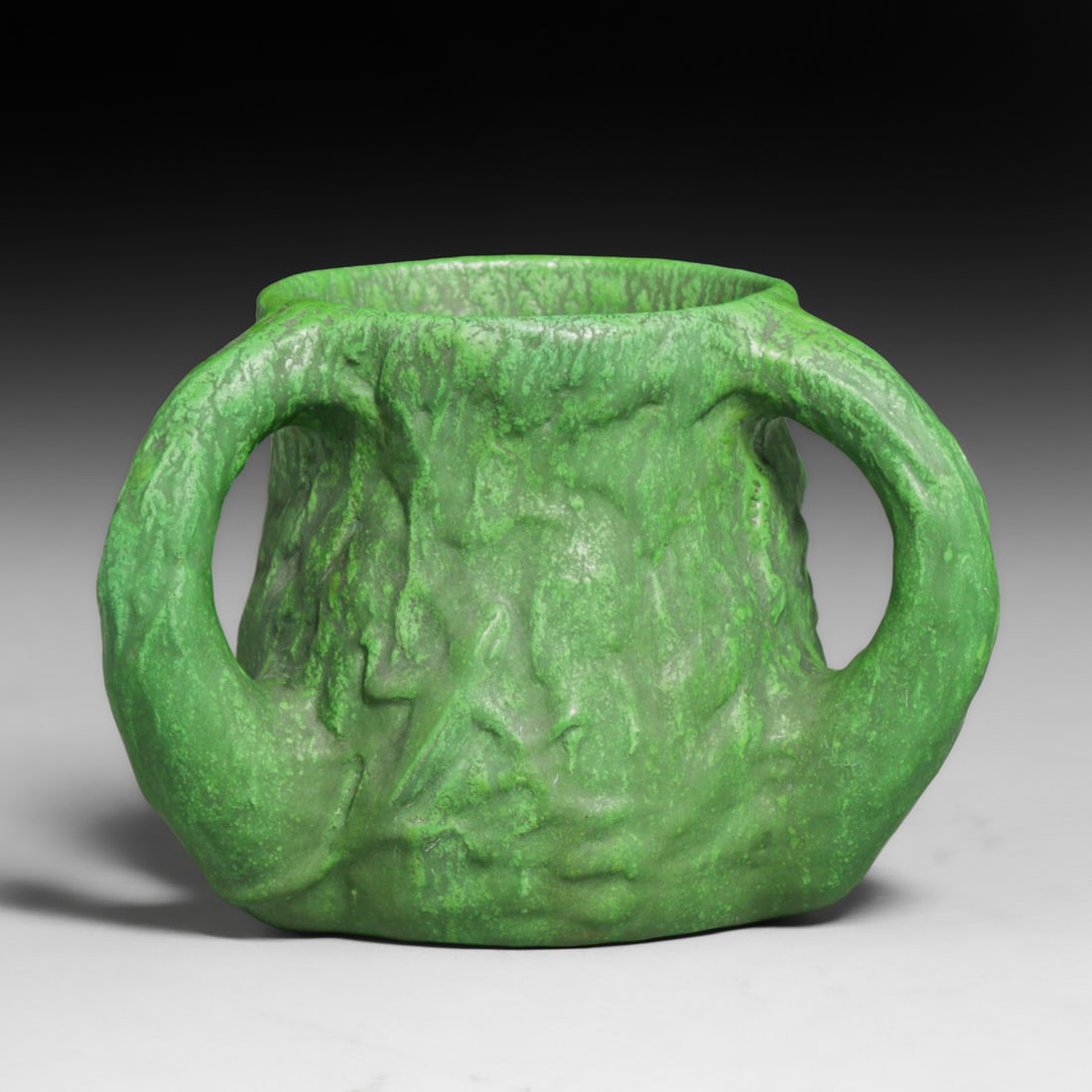 Owens Pottery Matte Green Three-Handled Salamander Vase c1910: Owens Pottery Matte Green Three-Handled Salamander Vase c1910. Unsigned. Perfect condition. 5"h x 6.75"w FREE NATIONWIDE SHIPPING Free Nationwide Shipping within the lower 48 states for all purchases
