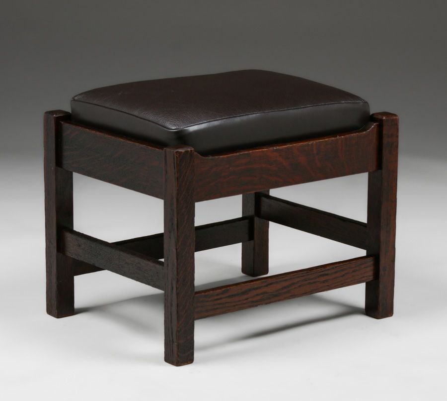 L&JG Stickley U-Back Footstool c1910: L&JG Stickley U-Back Footstool c1910. Unsigned. Excellent original finish. 20"w x 16"d x 17"h FREE NATIONWIDE SHIPPING Free Nationwide Shipping within the lower 48 states for all purchases at our Two-