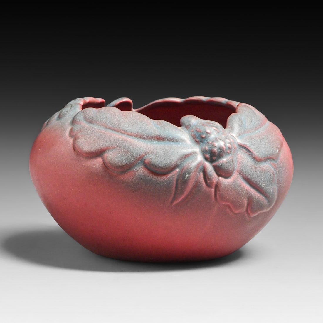 Van Briggle Oak Leaf Bowl after 1930 (1 of 4)