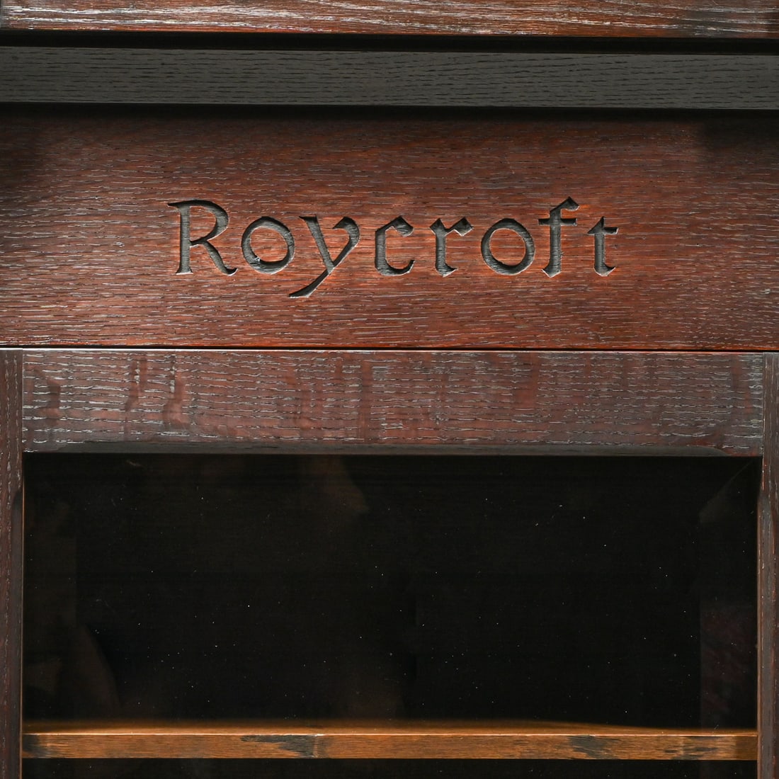 Roycroft #084 One-Door Bookcase c1905 - 4