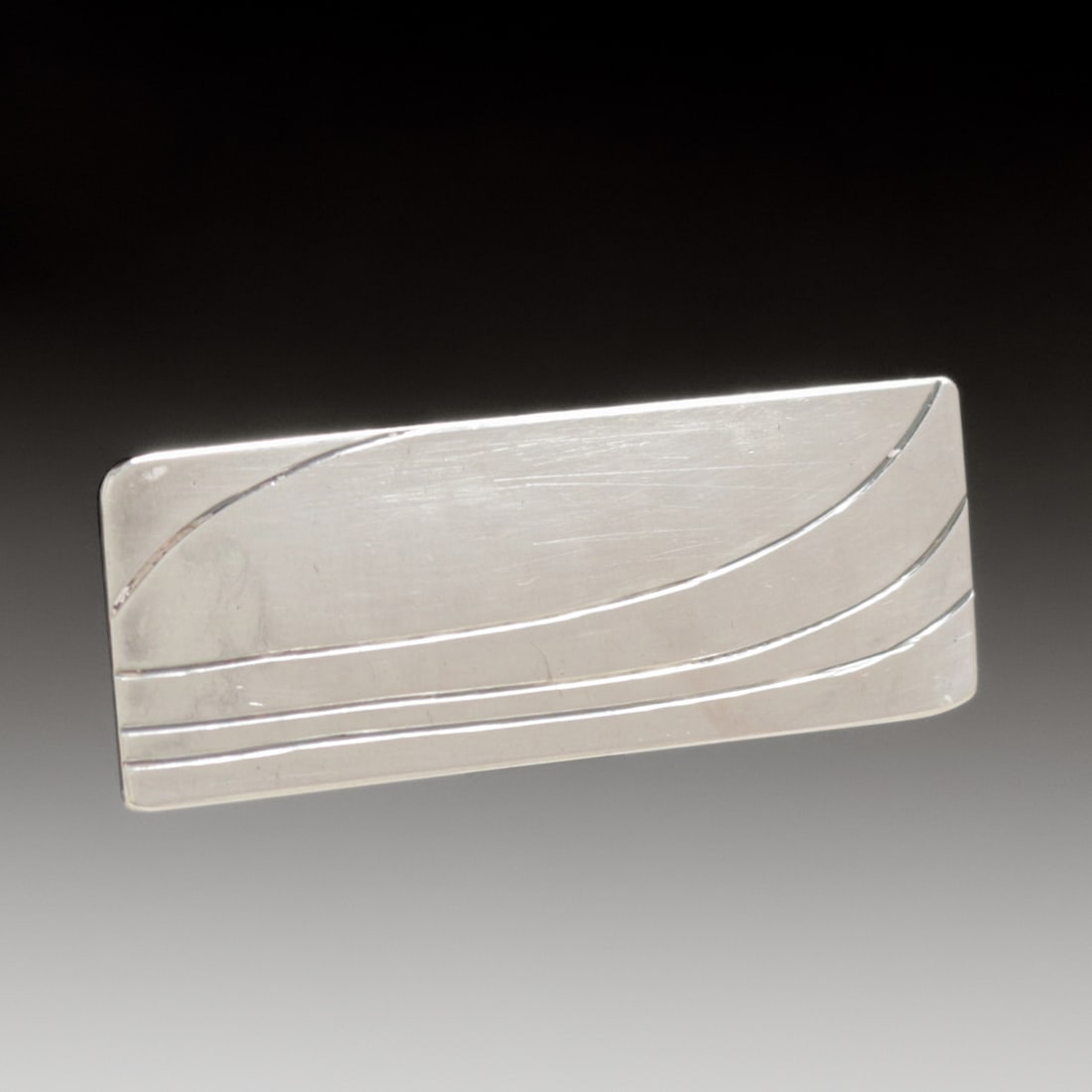 Roycroft Sterling Silver Rectangular Brooch c1920s: Roycroft Sterling Silver Rectangular Brooch c1920s. Signed. Excellent condition. 2"w x 0.75"h FREE NATIONWIDE SHIPPINGFree Nationwide Shipping within the lower 48 states for all purchases at our