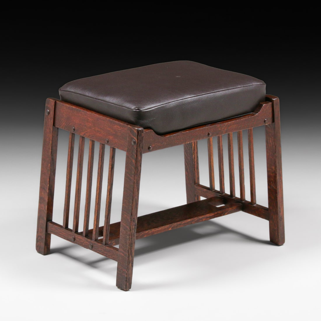 Prairie School Spindled Oak Footstool c1910 - 3