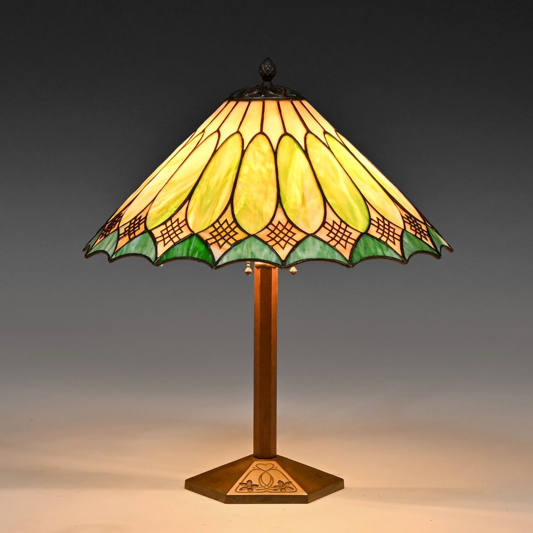 Bradley & Hubbard Leaded Glass Geometric Lamp c1910: Bradley & Hubbard Leaded Glass Geometric Lamp c1910. Signed. Excellent original patina. A couple of tight lines to original leaded glass shade. Overall excellent condition. 21.5"h x 17.75"d FREE NATIO