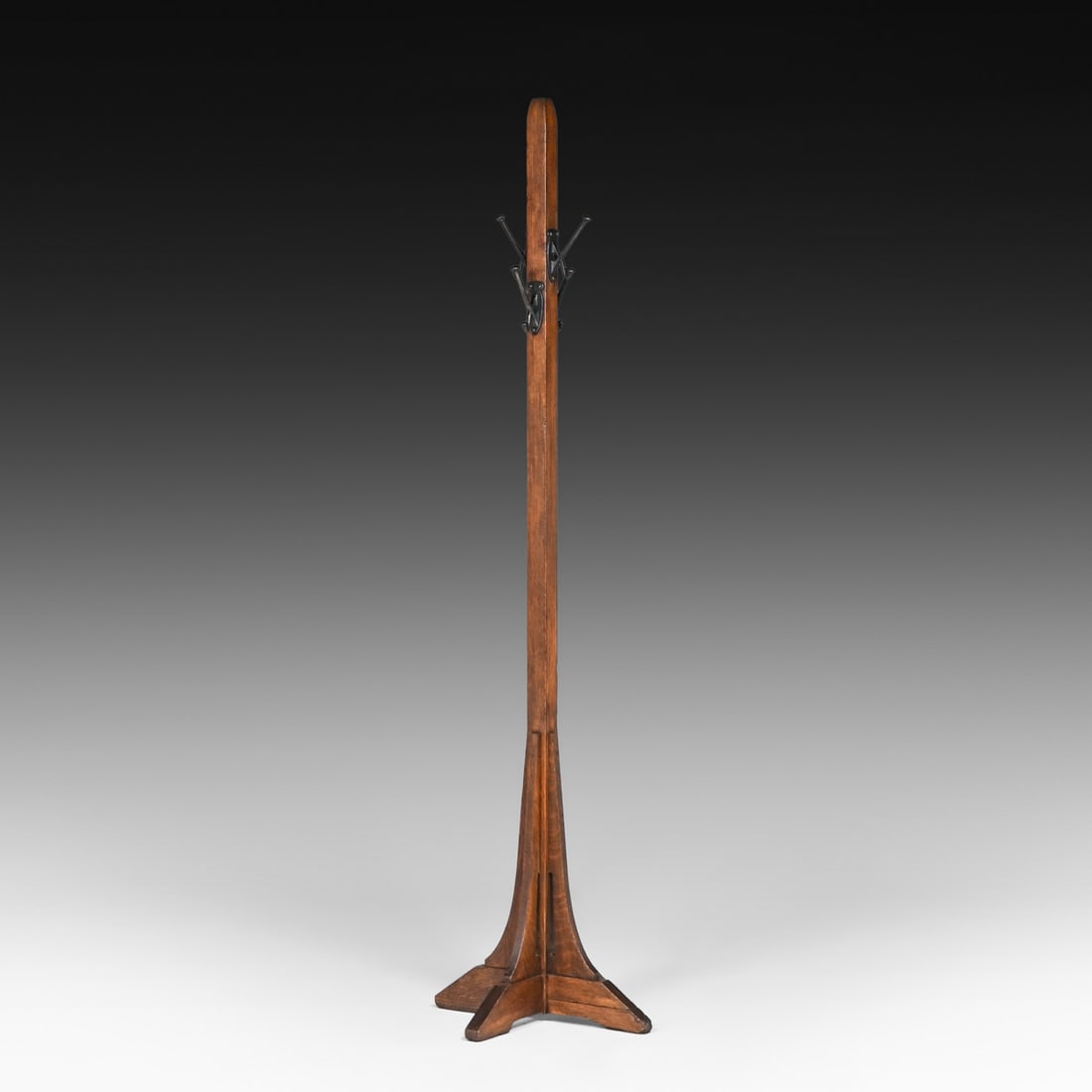 Grand Rapids Oak Cutout Single Coatrack c1910 - 2