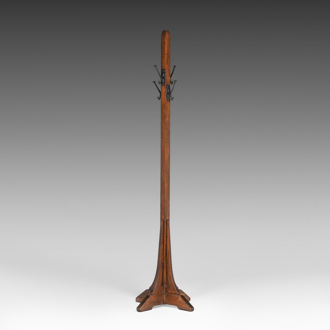 Grand Rapids Oak Cutout Single Coatrack c1910 - 3