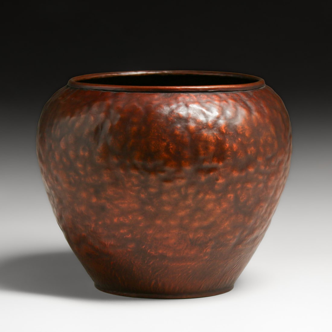 Early Dirk van Erp Hammered Copper Warty Vase c1909: Early Dirk van Erp Hammered Copper Warty Vase c1909. Unsigned. Excellent new patina over original color. 8"h x 9"d FREE NATIONWIDE SHIPPING Free Nationwide Shipping within the lower 48 states for all