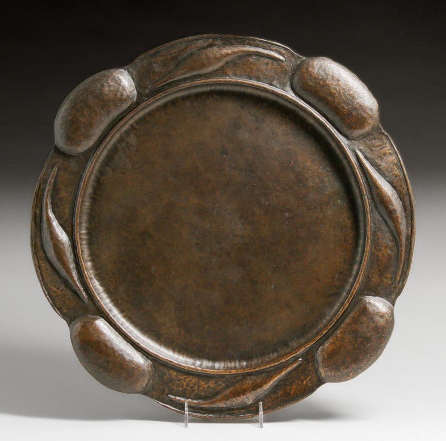 Large Onondaga Metal Shops Hammered Copper Charger c1905 (1 of 5)