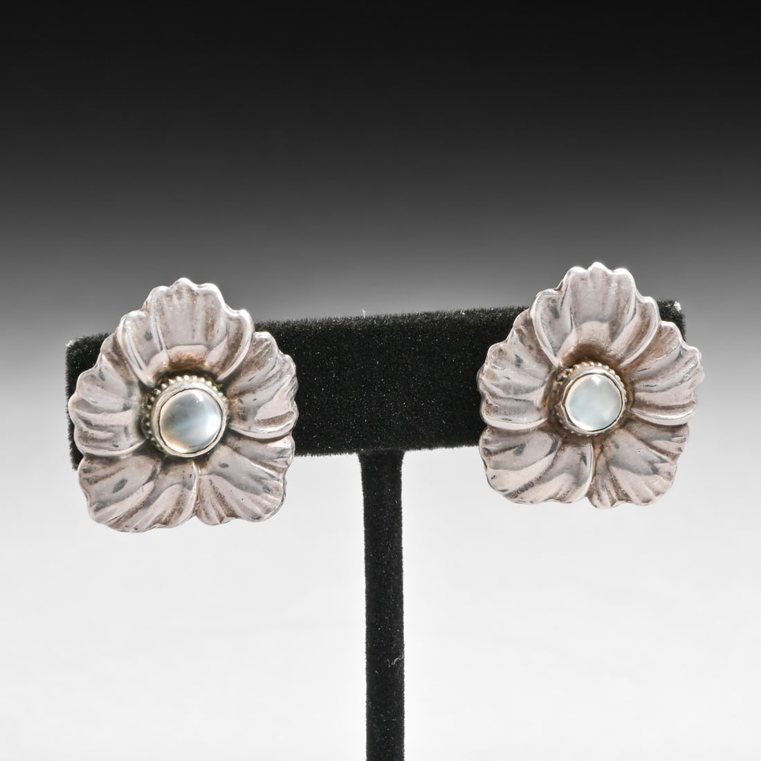 Vintage Georg Jensen Influenced Sterling Silver Earrings c1940s: Vintage Georg Jensen Influenced Sterling Silver Earrings c1940s. Marked "Sterling". 1"d FREE NATIONWIDE SHIPPINGFree Nationwide Shipping within the lower 48 states for all purchases at our Two-Day