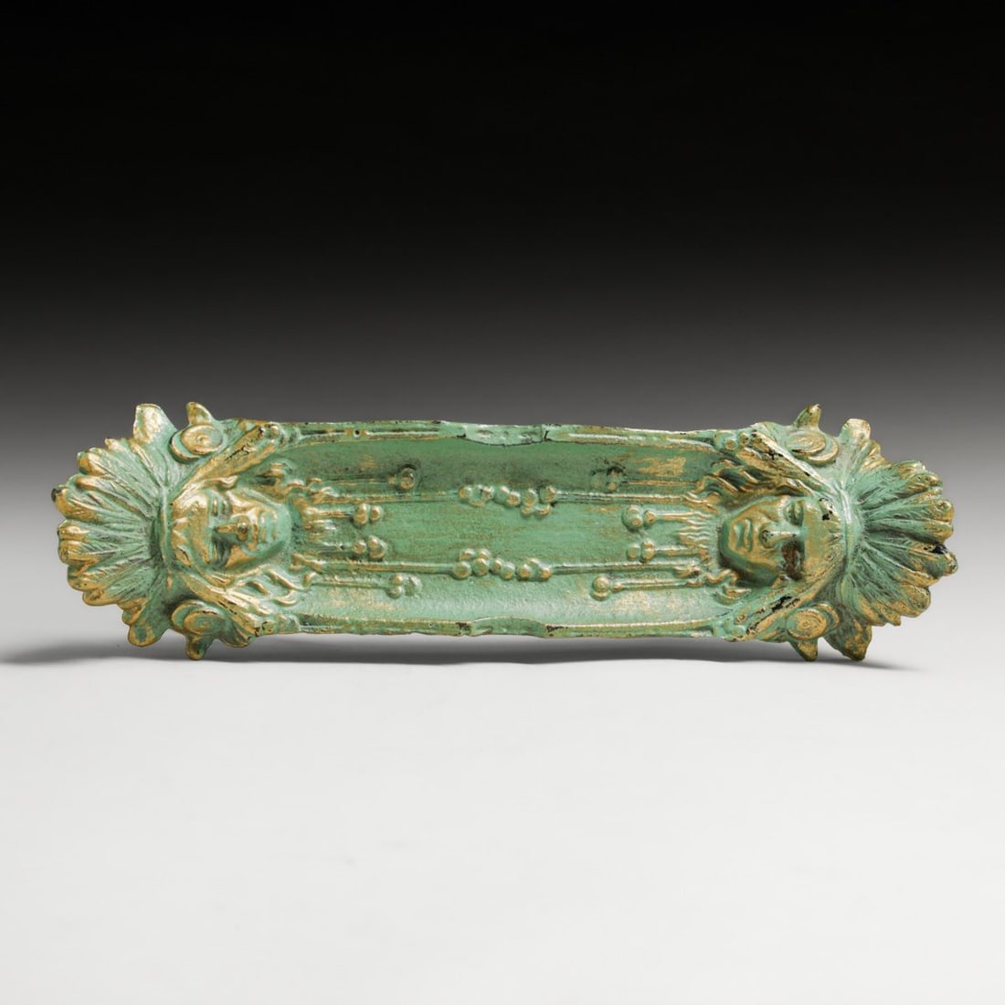 H.L. Judd #2735 Native American Chief Pen Tray c1920: H.L. Judd #2735 Native American Chief Pen Tray c1920. Unsigned. Green paint over original patina. 11" x 3"w x 1.75"h FREE NATIONWIDE SHIPPINGFree Nationwide Shipping within the lower 48 states for