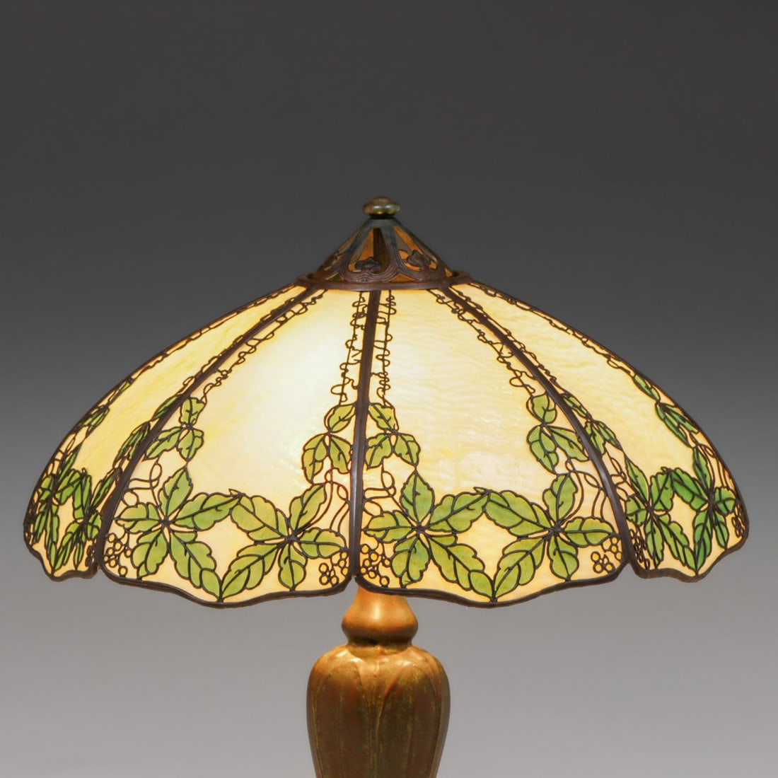 Handel Grapevine Leaves Overlay Lamp c1910 - 2