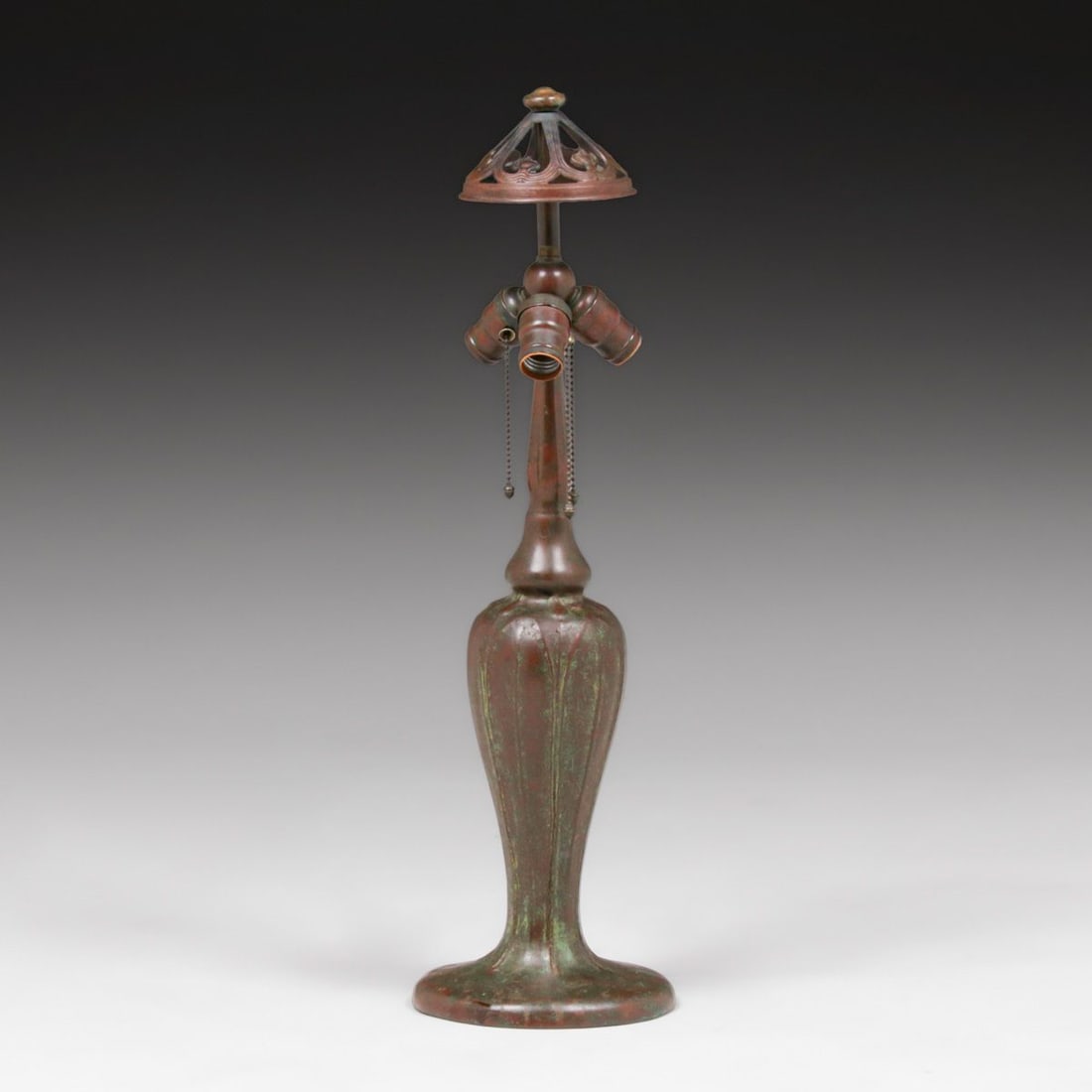 Handel Grapevine Leaves Overlay Lamp c1910 - 6