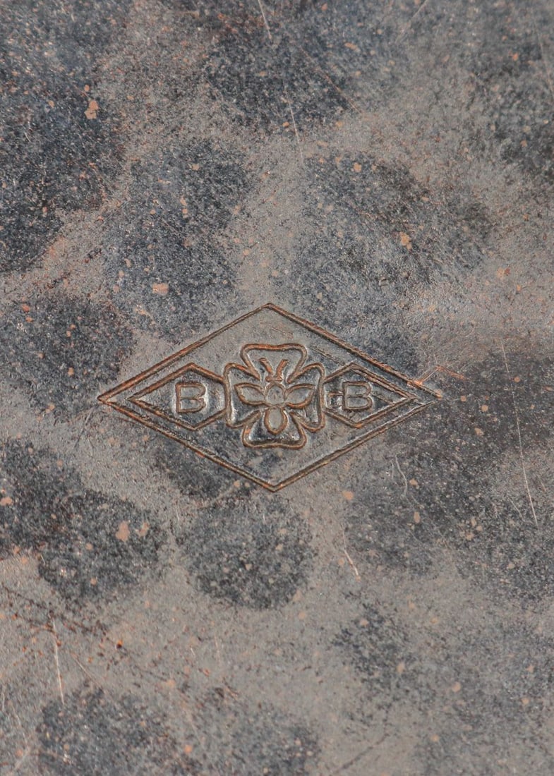 Benedict Studios Hammered Copper Riveted Humidor c1910 - 5