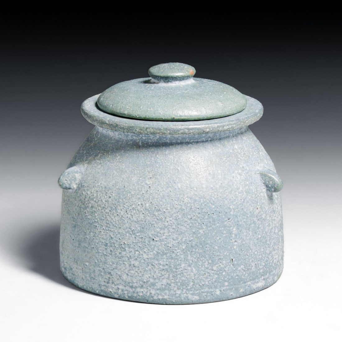 Merrimac Pottery Tobacco Jar c1910: Merrimac Pottery Tobacco Jar c1910. Signed. Perfect condition. 6"h x 5.5"d FREE NATIONWIDE SHIPPINGFree Nationwide Shipping within the lower 48 states for all purchases at our Two-Day Auction.