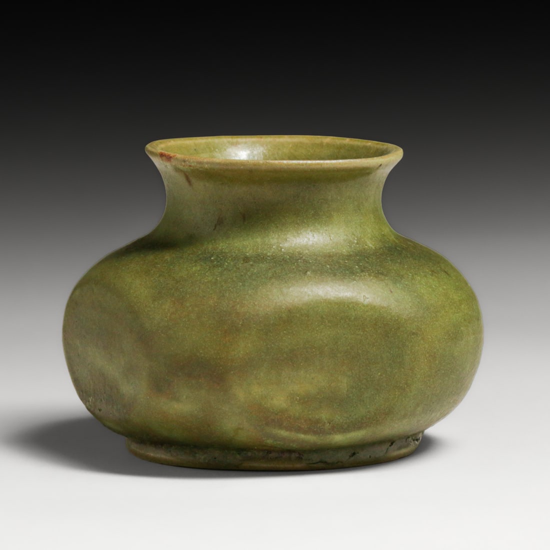 Volkmar Pottery Matte Green Vase c1910: Volkmar Pottery Matte Green Vase c1910. Signed. Perfect condition. 4"d x 3.25"h FREE NATIONWIDE SHIPPING Free Nationwide Shipping within the lower 48 states for all purchases at our Two-Day Auction. S