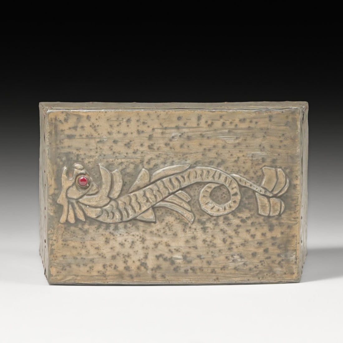 English Arts & Crafts Hand Hammered Pewter Sea Serpent Box c1900s: English Arts & Crafts Hand Hammered Pewter Sea Serpent Box c1900s. Unsigned. Excellent original patina. 3.5"h x 5.25"w x 3"d FREE NATIONWIDE SHIPPINGFree Nationwide Shipping within the lower 48