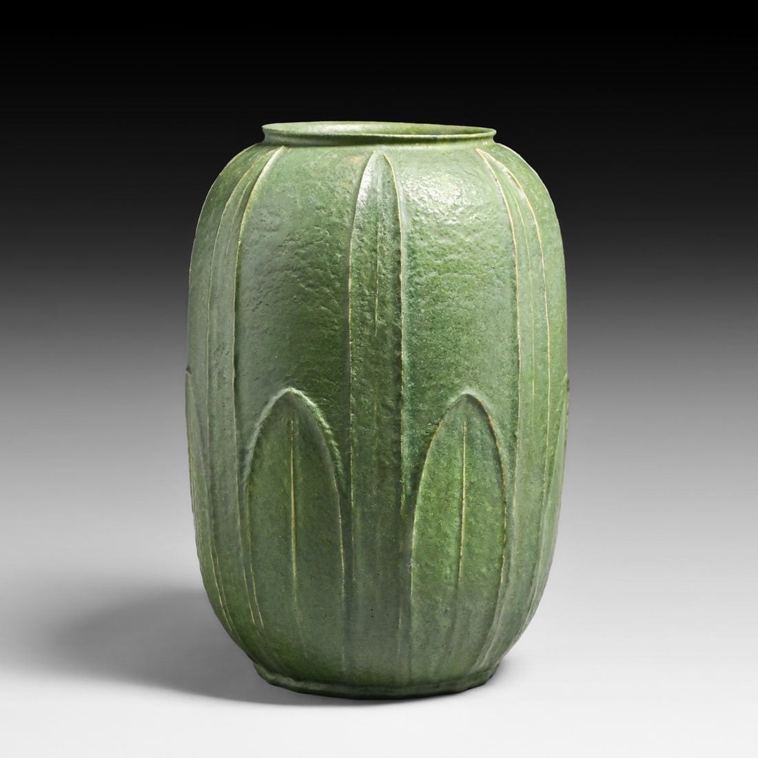Large Grueby Pottery Matte Green Bulbous Vase c1910: Large Grueby Pottery Matte Green Bulbous Vase c1910. Signed. Perfect condition. 12"h x 7.5"d FREE NATIONWIDE SHIPPING Free Nationwide Shipping within the lower 48 states for all purchases at our Two-D