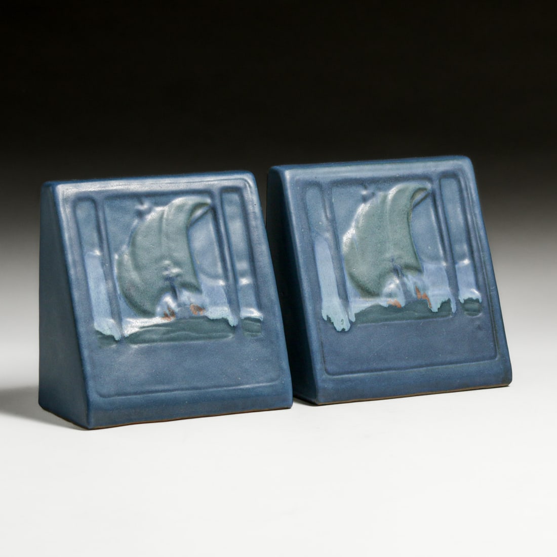 Marblehead Pottery Matte Blue Sailing Ship Bookends c1910: Marblehead Pottery Matte Blue Sailing Ship Bookends c1910. Unsigned. Perfect condition. Each measure 5.5"h x 5.5"w x 2.75"d. FREE NATIONWIDE SHIPPING Free Nationwide Shipping within the lower 48 state