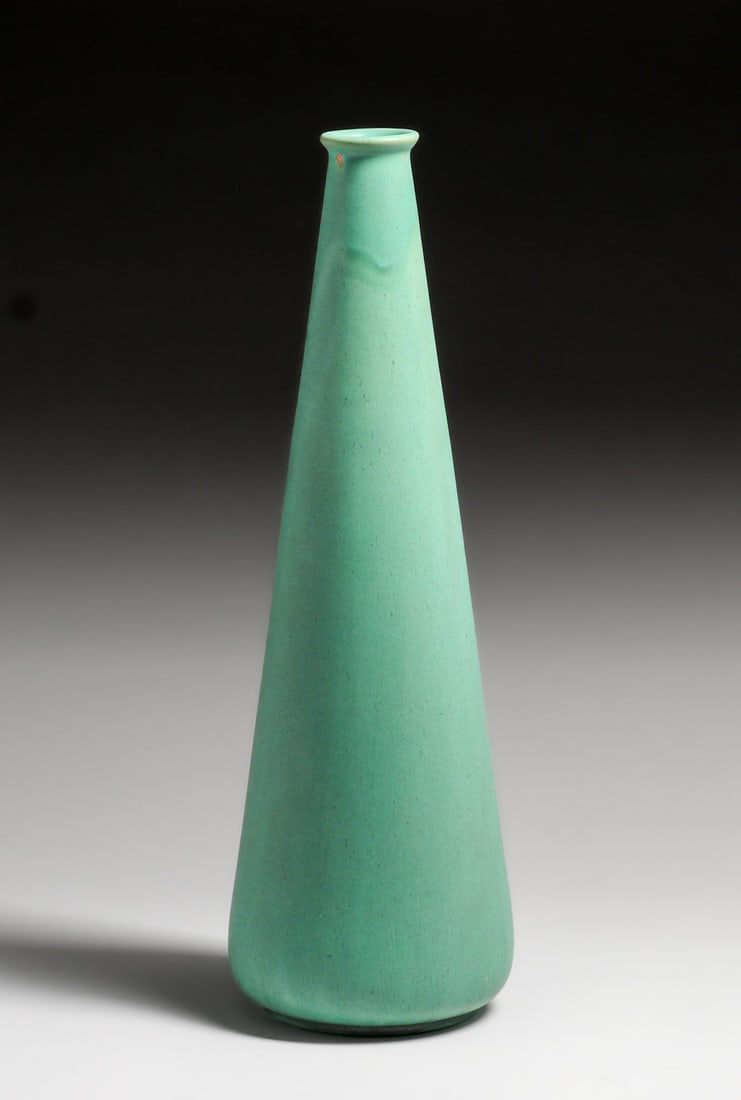 Teco Pottery #72 Prairie School Matte Green Weed Vase c1910 (1 of 3)