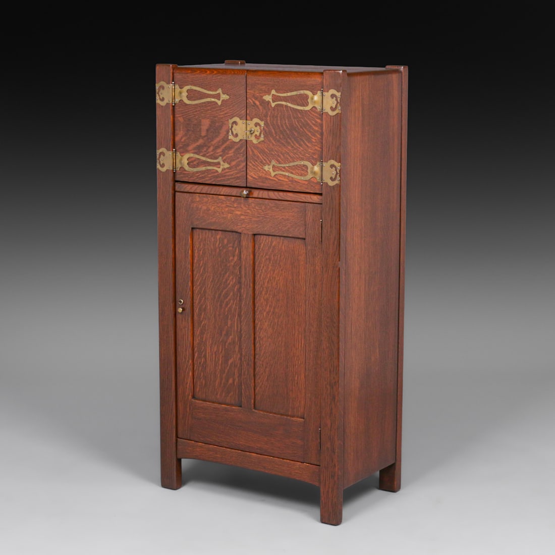 Grand Rapids Oak & Cutout Brass Cellarette c1910 (1 of 6)