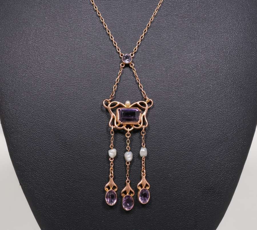 Boston Arts & Crafts 10k Gold, Amethyst & Pearl Necklace c1905: Boston Arts & Crafts 10k Gold, Amethyst & Pearl Necklace c1905. Signed. 13" length x 3" drop FREE NATIONWIDE SHIPPINGFree Nationwide Shipping within the lower 48 states for all purchases at our