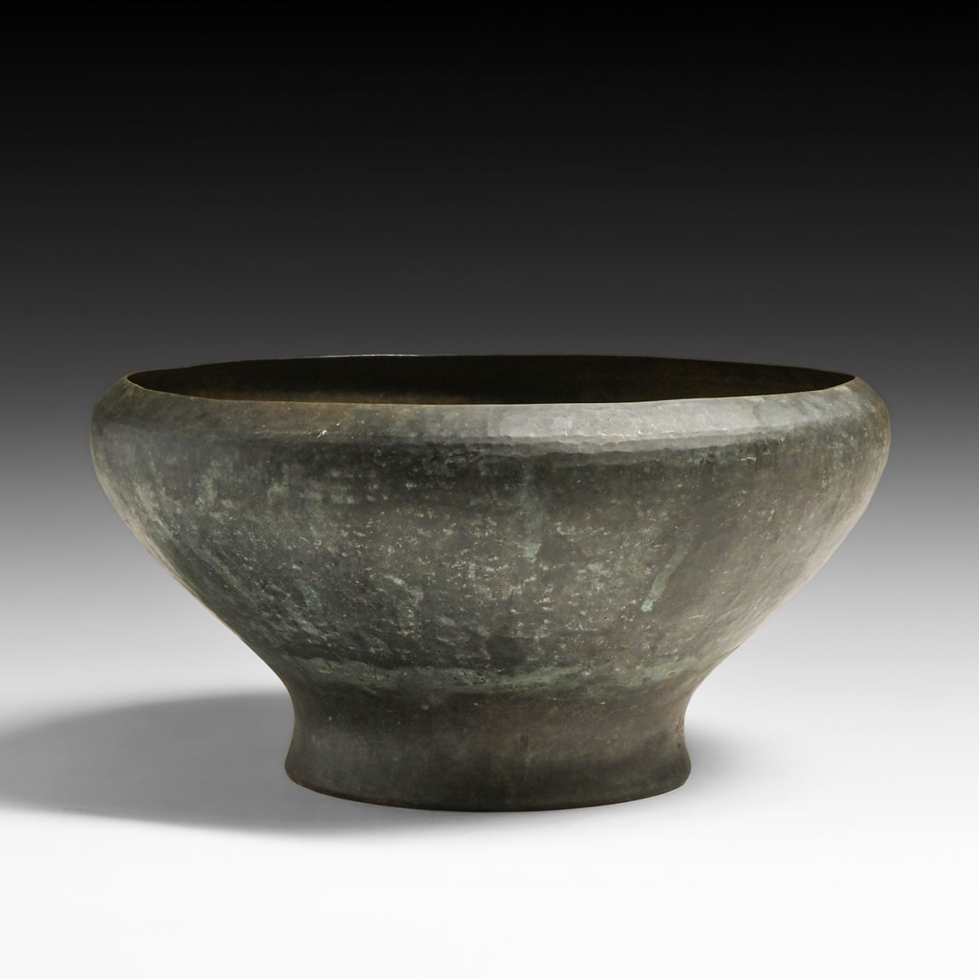 Dirk van Erp Hammered Copper Fruit Bowl c1911-1912 (1 of 4)