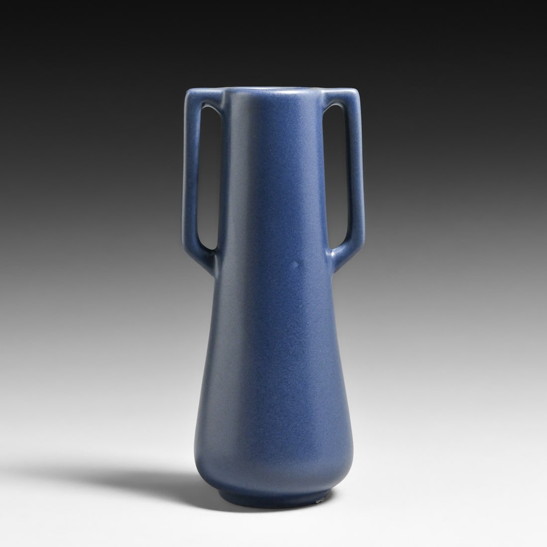 Haeger Potteries - East Dundee, IL Matte Blue Two-Handled Centennial Vase 1971: Haeger Potteries - East Dundee, IL Matte Blue Two-Handled Centennial Vase 1971. Signed. Perfect condition. 8.25"h x 3.5"w FREE NATIONWIDE SHIPPINGFree Nationwide Shipping within the lower 48