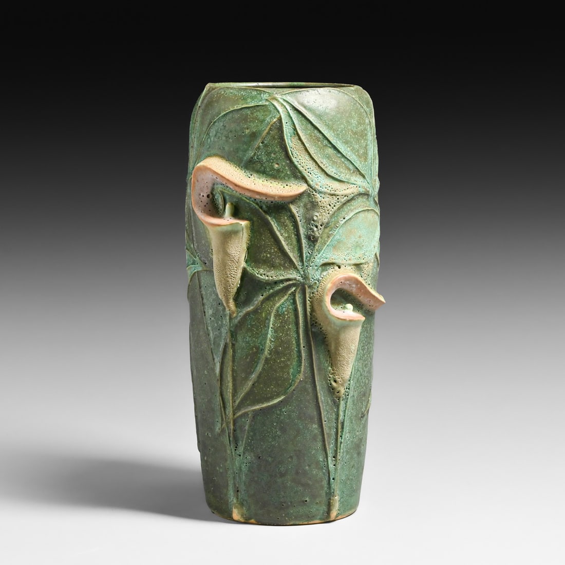 Contemporary Arts & Clay Co Calla Lily Vase 1998: Contemporary Arts & Clay Co Calla Lily Vase 1998. Signed. Perfect condition. 13.25"h x 6"d FREE NATIONWIDE SHIPPINGFree Nationwide Shipping within the lower 48 states for all purchases at our