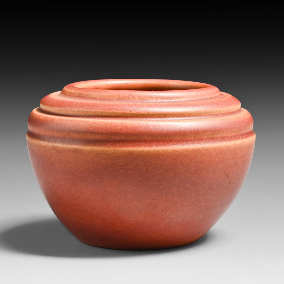 North Dakota School of Mines Ribbed Vase 1926: North Dakota School of Mines Ribbed Vase 1926. Signed. Perfect condition. 3.5"d x 2.75"h FREE NATIONWIDE SHIPPINGFree Nationwide Shipping within the lower 48 states for all purchases at our Two-Day