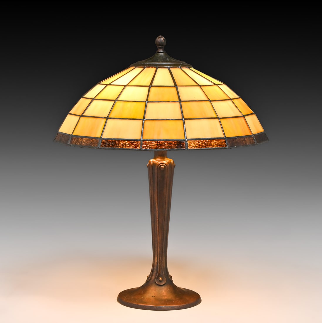 Handel Leaded Glass Lamp c1910: Handel Leaded Glass Lamp c1910. Signed on bottom of base. Overcoated original patina. Original glass in excellent condition. 24.5"h x 19.5"d FREE NATIONWIDE SHIPPING Free Nationwide Shipping within th