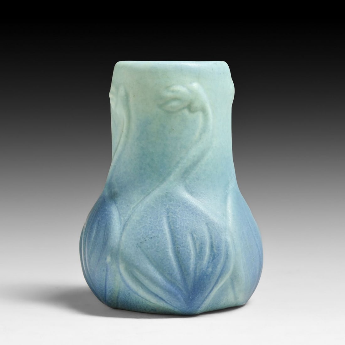 Van Briggle #645 Matte Turquoise Vase c1920s: Van Briggle #645 Matte Turquoise Vase c1920s. Signed. Perfect condition. 4.75"h x 3.75"d FREE NATIONWIDE SHIPPING Free Nationwide Shipping within the lower 48 states for all purchases at our Two-Day