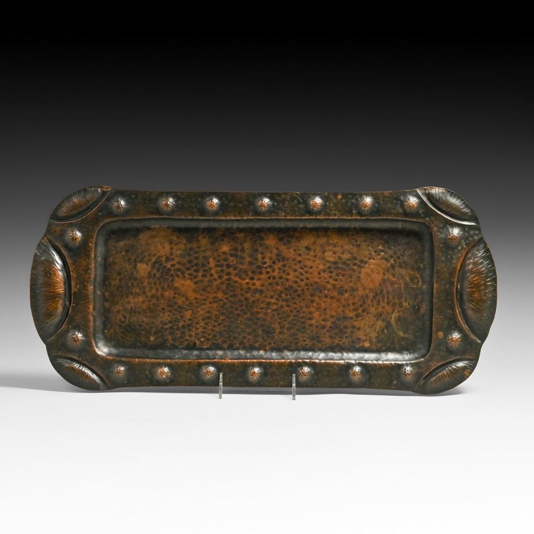 Arts & Crafts Period Hammered Copper Tray c1910: Arts & Crafts Period Hammered Copper Tray c1910. Unsigned. Excellent original patina. 23.5" x 10.5" FREE NATIONWIDE SHIPPING Free Nationwide Shipping within the lower 48 states for all purchases at