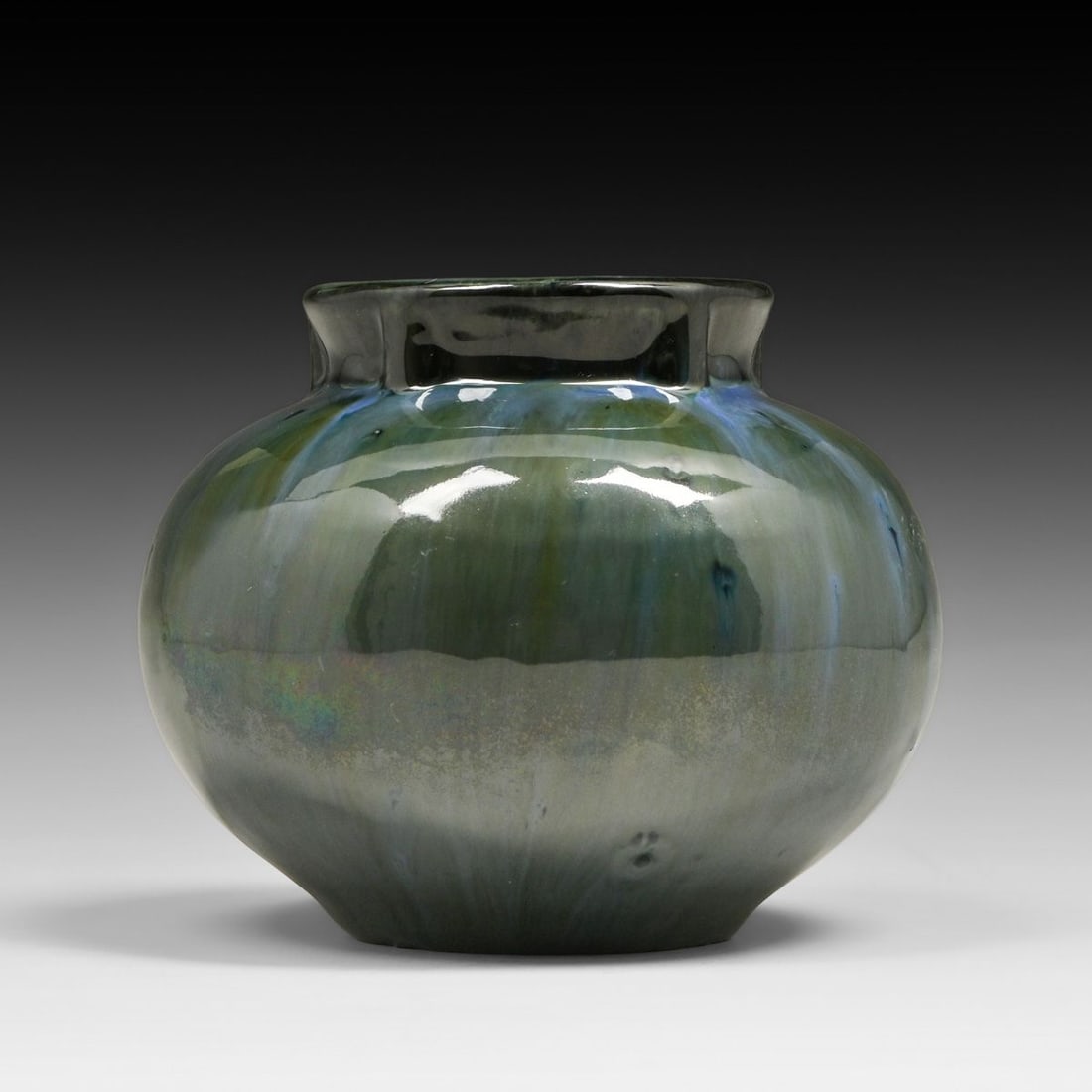 Fulper Pottery Chinese Mirror Blue & Green Flambe Spherical Vase c1917-1920: Fulper Pottery Chinese Mirror Blue & Green Flambe Spherical Vase c1917-1920. Signed. Perfect condition. 5"h x 6"d FREE NATIONWIDE SHIPPING Free Nationwide Shipping within the lower 48 states for all