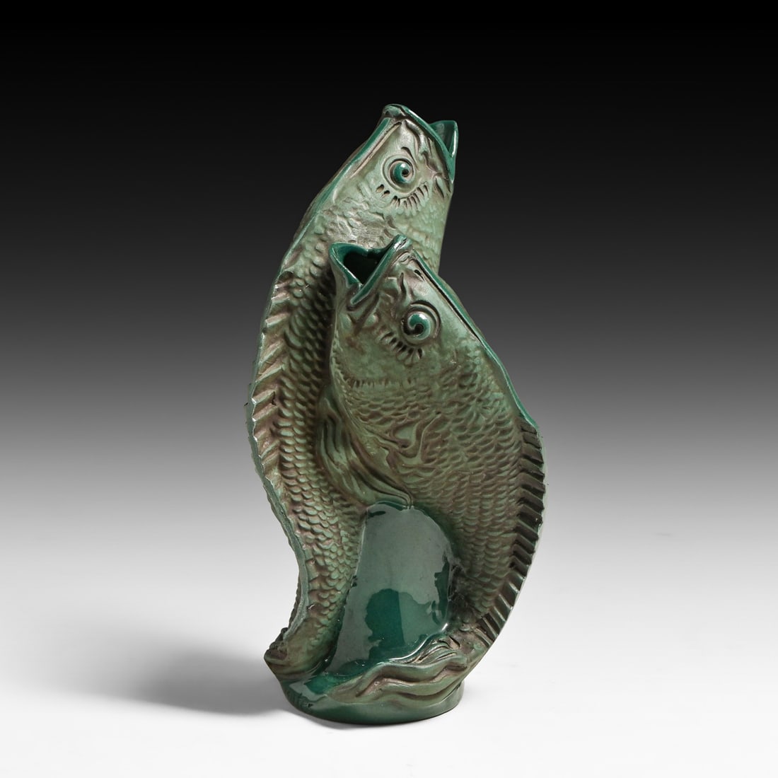 Vintage Studio Art Pottery Dual-Fish Vase 1965: Vintage Studio Art Pottery Dual-Fish Vase 1965. Marked "FAHRENHEIT © 65." Perfect condition. 8"h x 3.75"d FREE NATIONWIDE SHIPPING Free Nationwide Shipping within the lower 48 states for all