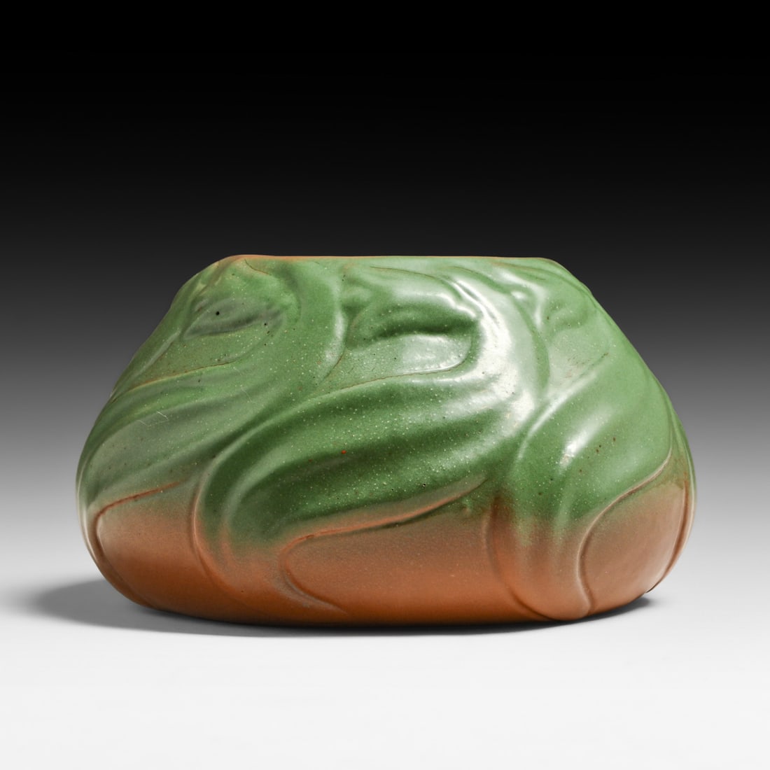 Van Briggle #849 Matte Glazed Vase c1920s (1 of 4)