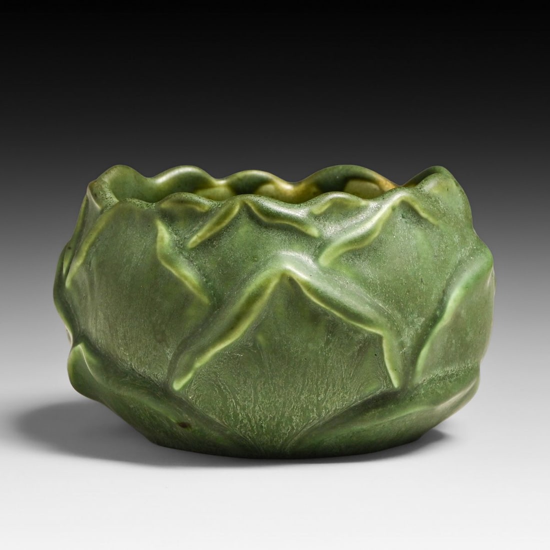 Hampshire Pottery #24 Artichoke Shaped Bowl c1910: Hampshire Pottery #24 Artichoke Shaped Bowl c1910. Signed. Perfect condition. 4.5"d x 2.75"h FREE NATIONWIDE SHIPPING Free Nationwide Shipping within the lower 48 states for all purchases at our