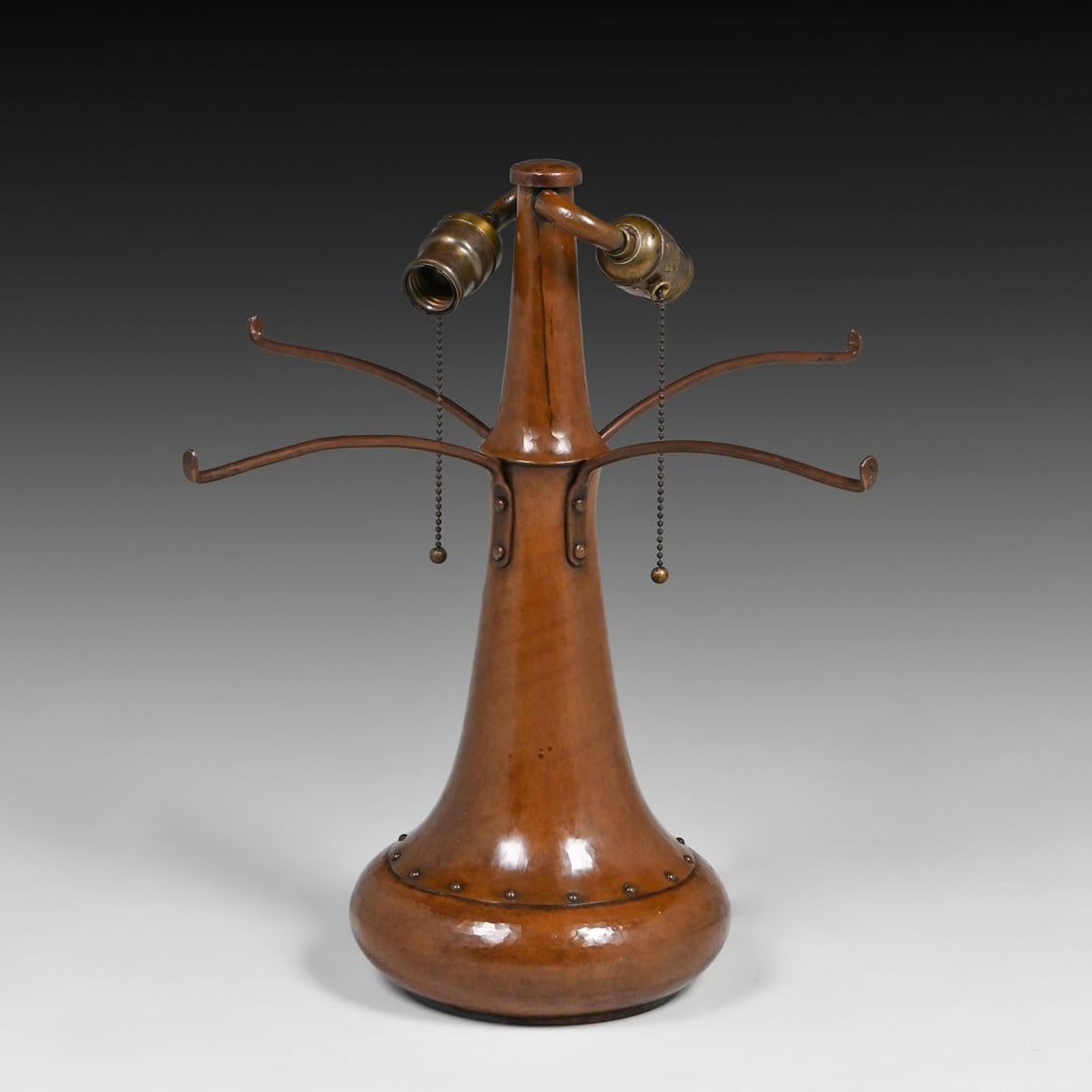 Dirk van Erp Hammered Copper Rivetbase Lamp c1913-1914 - 5