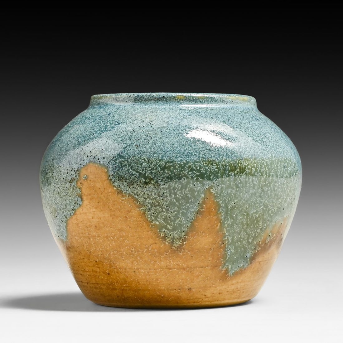 Minneapolis Handicraft Guild Drip Vase 1904-1918: Minneapolis Handicraft Guild Drip Vase 1904-1918. Very faint impressed HG mark. Perfect condition. 3"h x 3.75"d FREE NATIONWIDE SHIPPING Free Nationwide Shipping within the lower 48 states for all