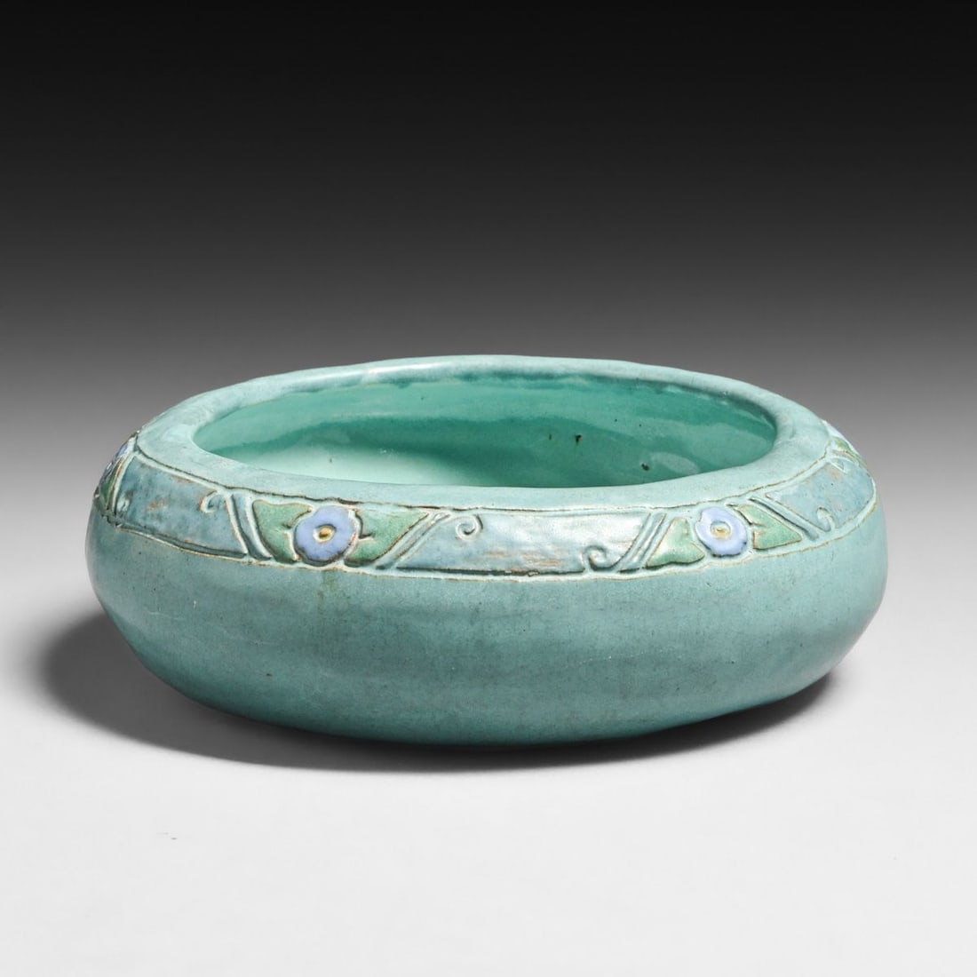 Arts & Crafts Hand-Carved Studio Bowl c1910 (1 of 4)