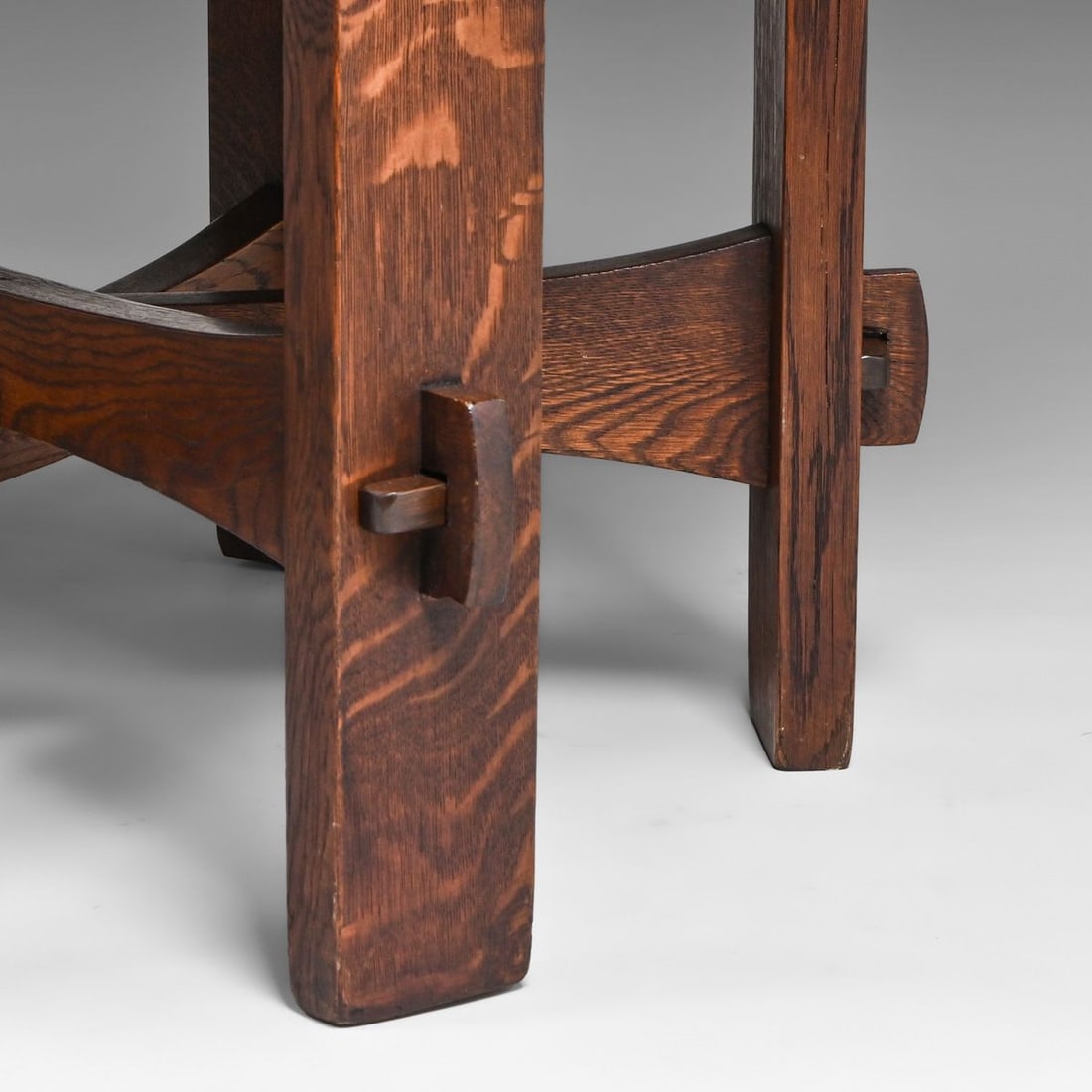 Gustav Stickley #625 Oak Hexagonal Library Table c1905 - 5
