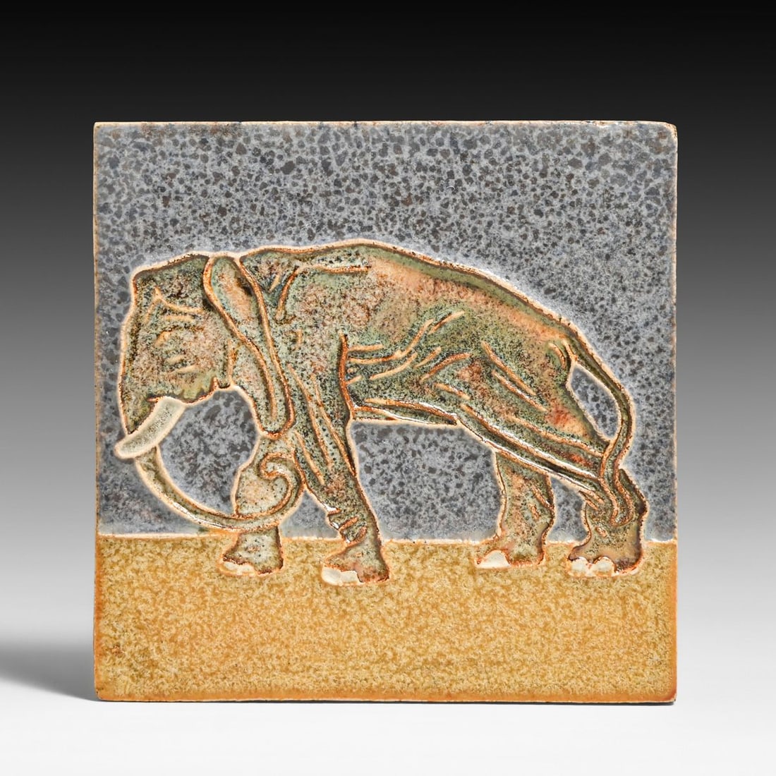 Royal Delft Elephant Tile c1910: Royal Delft Elephant Tile c1910. Unsigned. Perfect condition. 4.25" x 4.25" FREE NATIONWIDE SHIPPING Free Nationwide Shipping within the lower 48 states for all purchases at our Two-Day Auction. Small