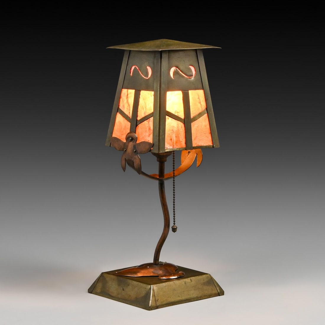 Frederick Lueders (1875-1970) & Glenford N. Dalrymple (Pasadena) Hammered Copper, Brass & Sea Shell: Frederick Lueders (1875-1970) & Glenford N. Dalrymple (Pasadena) Hammered Copper, Brass & Sea Shell Lamp c1910. Lueders was trained by and worked for Elizabeth Burton of Santa Barbara from 1902-1909.
