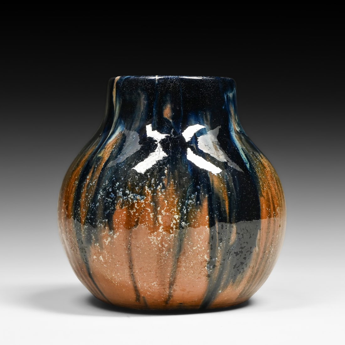 Peters & Reed Shadoware Drip Vase c1920s. (1 of 4)