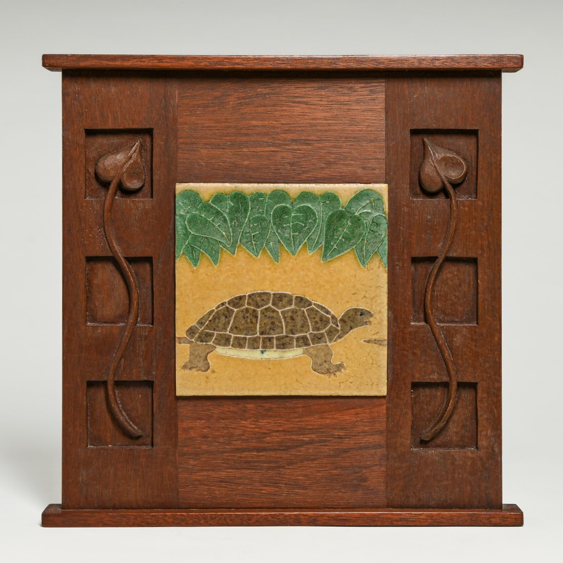Rare Grueby Faience Turtle Tile c1905 - 2