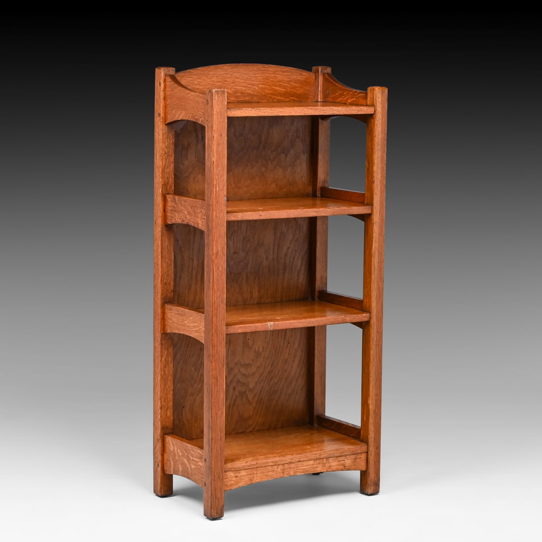 L&JG Stickley #45 Oak Magazine Stand c1912: L&JG Stickley #45 Oak Magazine Stand c1912. Signed. Excellent original finish. 45.75"h x 21"w x 12"d FREE NATIONWIDE SHIPPING Free Nationwide Shipping within the lower 48 states for all purchases at