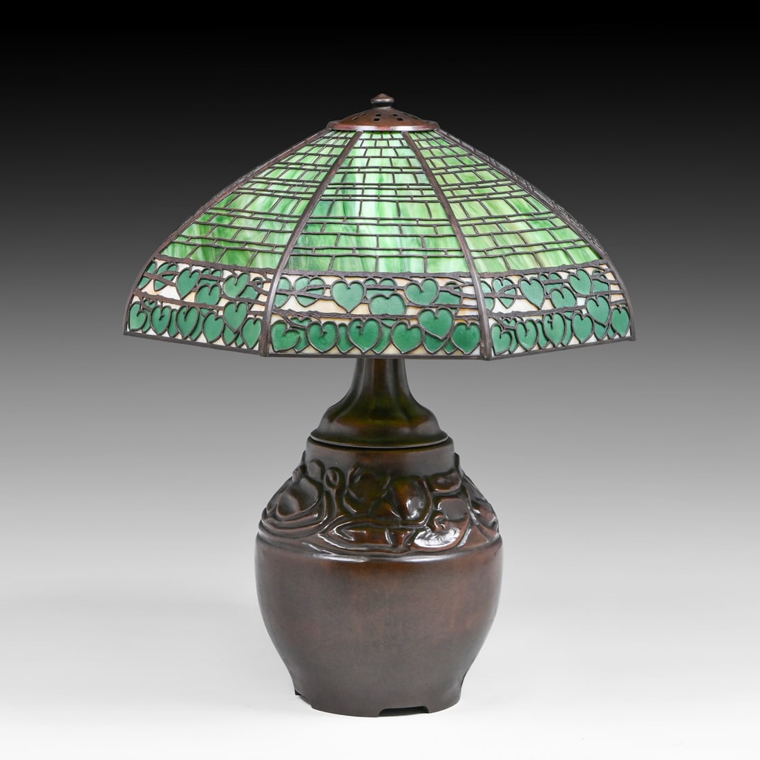 Handel Overlay Geometric Heart-Leaf Border Lamp c1910 - 3