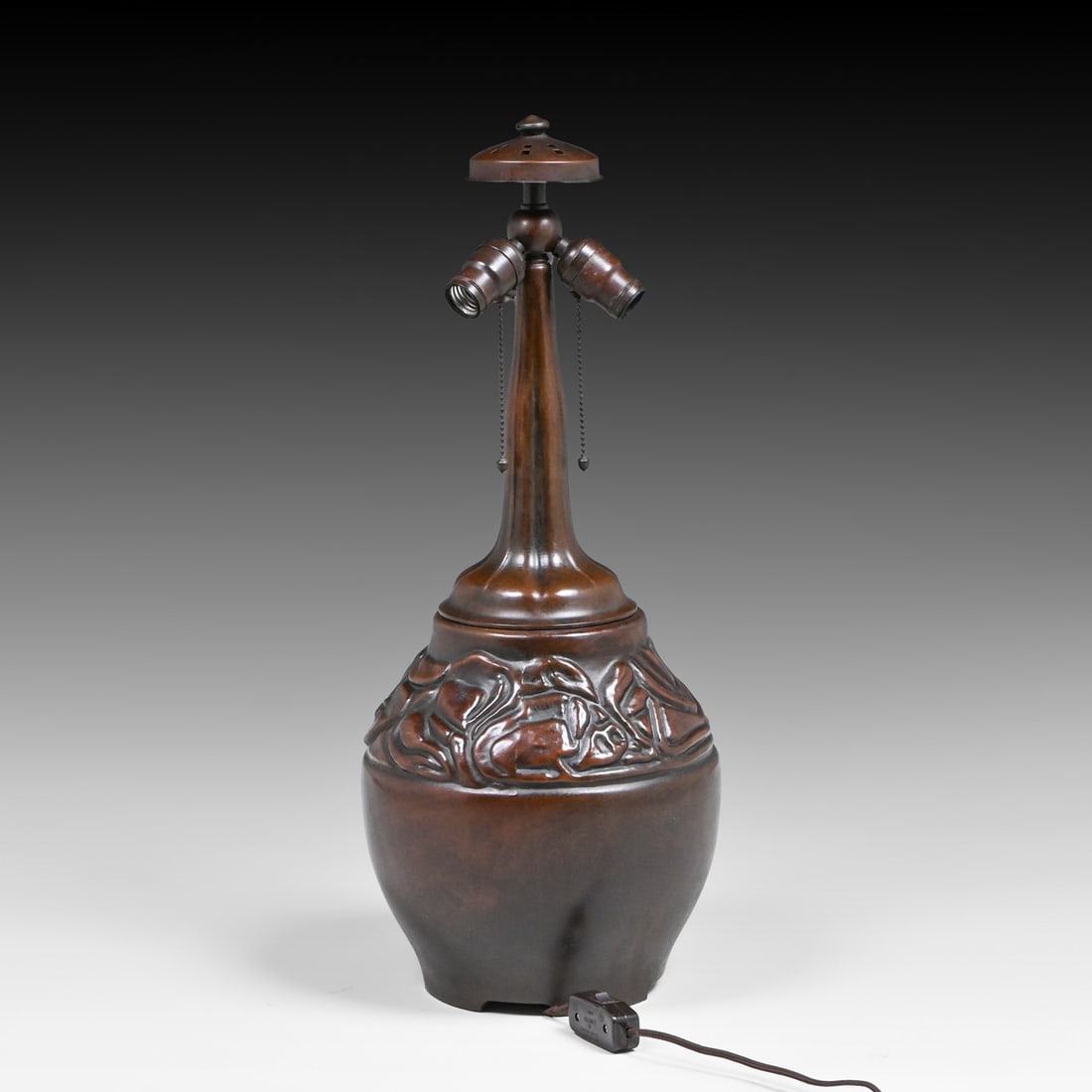 Handel Overlay Geometric Heart-Leaf Border Lamp c1910 - 7