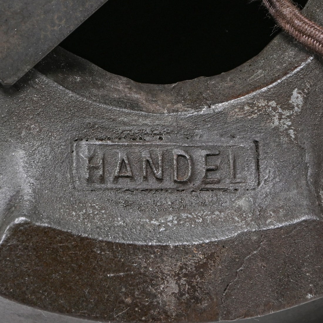 Handel Overlay Geometric Heart-Leaf Border Lamp c1910 - 8