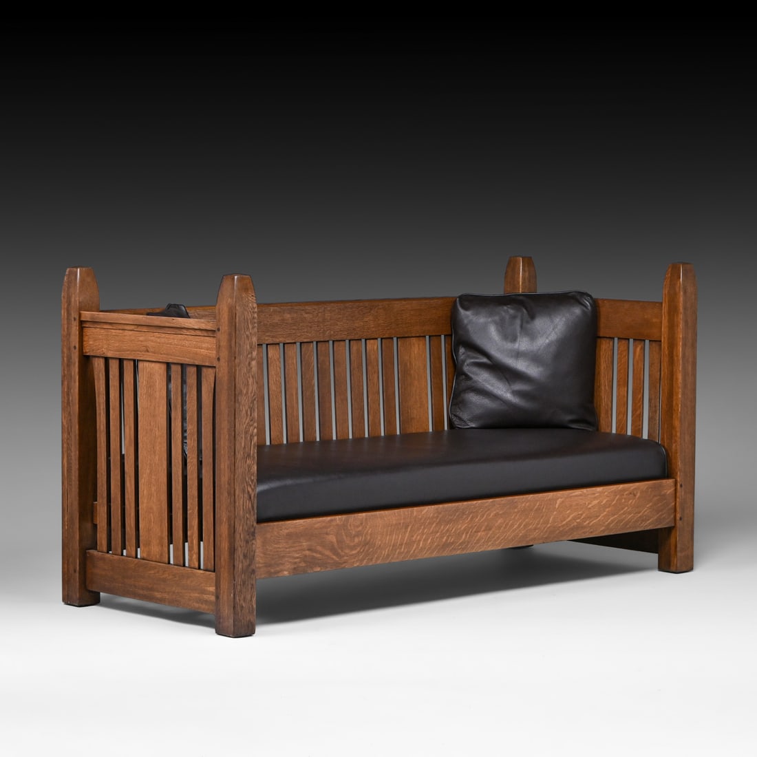 L&JG Stickley #222 Oak Evenarm Settle c1910 - 3