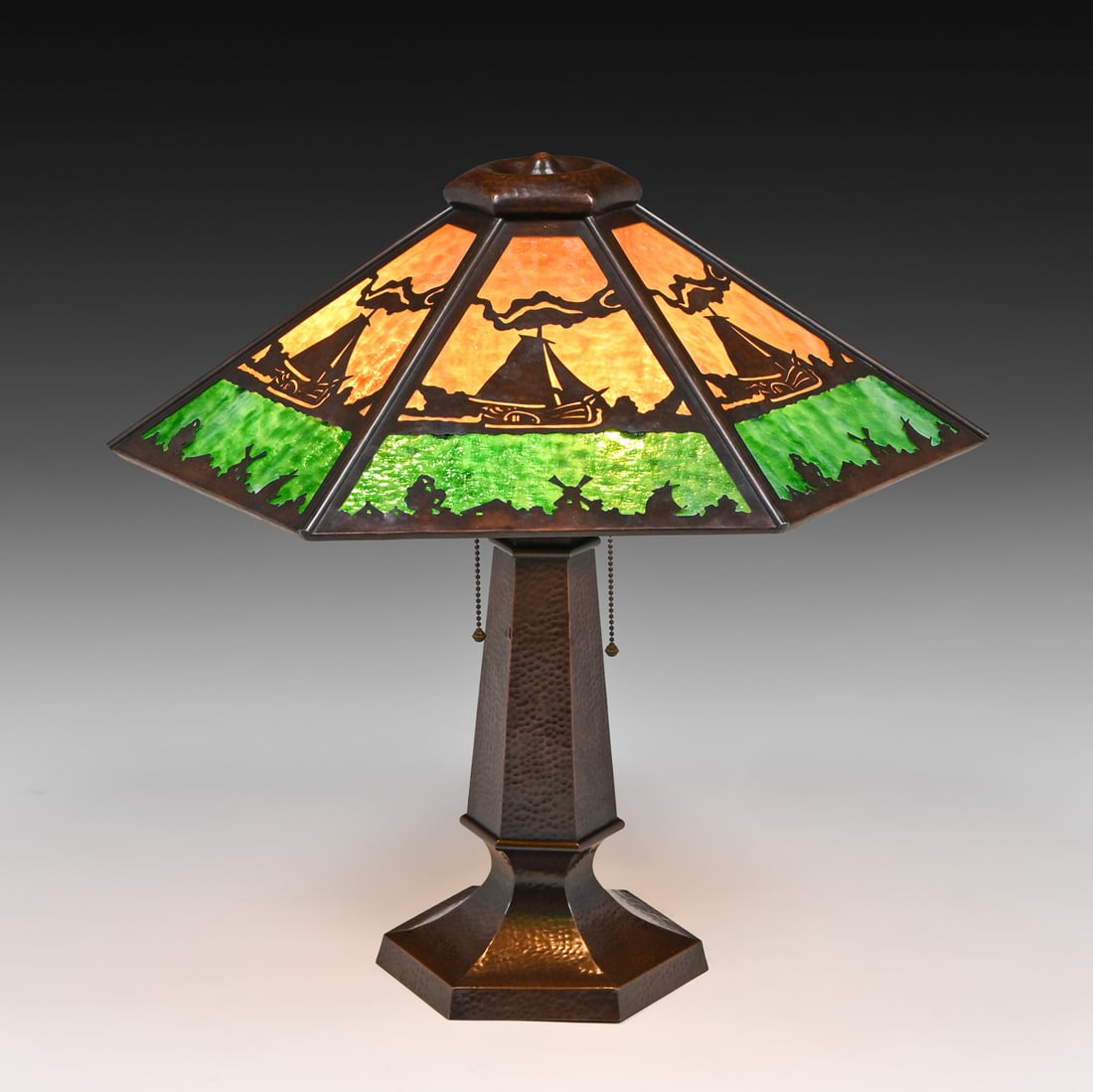Limbert Hammered Copper & Slag Glass Windmill Cutout Lamp c1910: Limbert Hammered Copper & Slag Glass Windmill Cutout Lamp c1910. Unsigned. Excellent original patina. Original slag glass in perfect condition. 22"h x 19.75"d FREE NATIONWIDE SHIPPING Free Nationwide