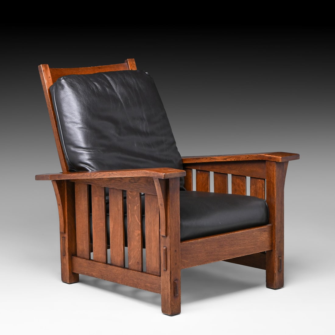 Gustav Stickley #369 Oak Slatted Bentarm Morris Chair c1905 (1 of 3)